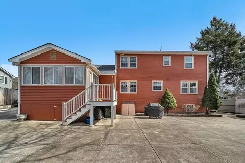 33 Old Farm Rd, Reading, MA 01867 photo 28