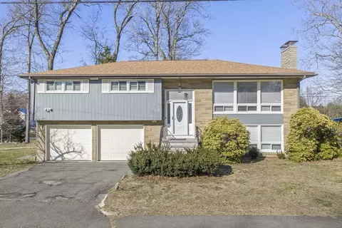12 Darrell Dr, Randolph, MA 02368