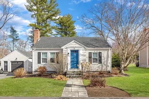 8 Clifton Rd, Natick, MA 01760