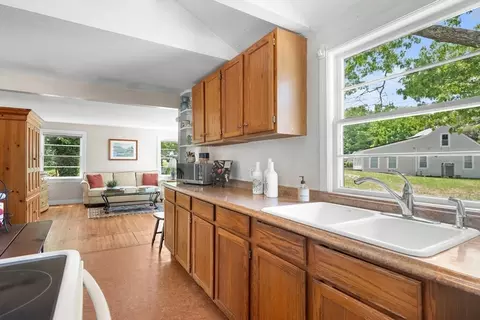 22 Wallace Pt, Bourne, MA 02532 photo 11
