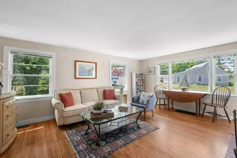 22 Wallace Pt, Bourne, MA 02532 photo 6