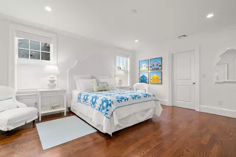 Bedroom - 27 Summit Ave #27, Brookline, MA 02445 photo 1 of 5