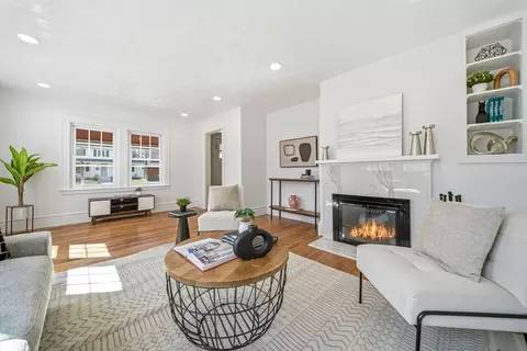 45 Marion St, Natick, MA 01760