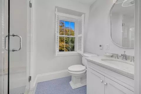 Bath - 25 Irving St, Hingham, MA 02043 photo 2 of 6