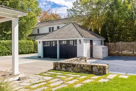 Exterior - 25 Irving St, Hingham, MA 02043 photo 9 of 9