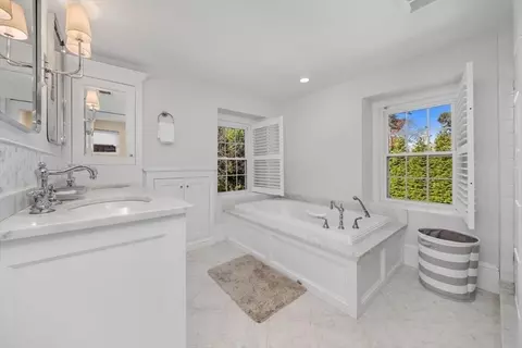 Bath - 25 Irving St, Hingham, MA 02043 photo 5 of 6