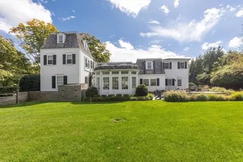 Exterior - 25 Irving St, Hingham, MA 02043 photo 3 of 9