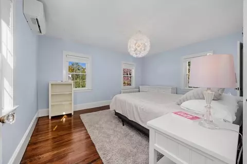 Bedroom - 25 Irving St, Hingham, MA 02043 photo 3 of 4
