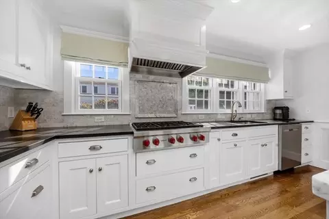 Kitchen - 25 Irving St, Hingham, MA 02043 photo 1 of 4