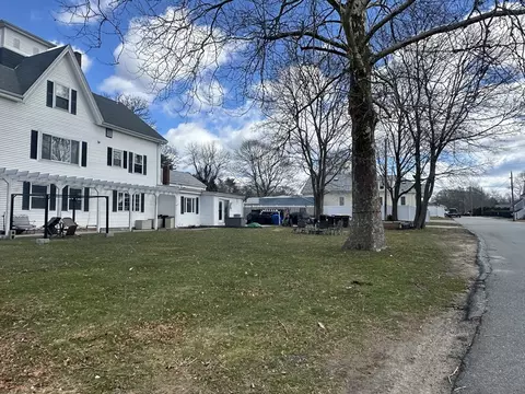 218 Main St, Acushnet, MA 02743 photo 6