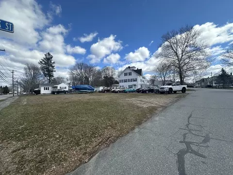 218 Main St, Acushnet, MA 02743 photo 8