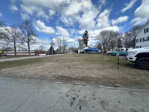 218 Main St, Acushnet, MA 02743 photo 7