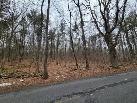 lot1 Daniels Rd, Charlton, MA 01507
