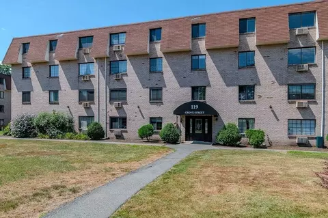 119 Grove St #234, Rockland, MA 02370