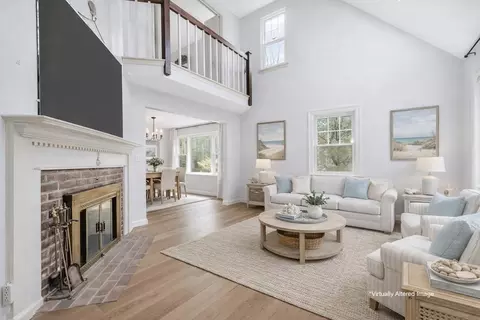 Living - 5 Briar Patch Rd, Osterville, MA 02655 photo 2 of 3