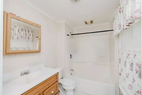 194 Albion St, Fall River, MA 02723 photo 39
