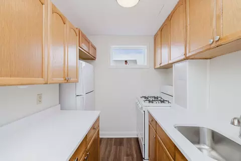 194 Albion St, Fall River, MA 02723 photo 32