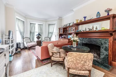 174 Commonwealth Ave #2/4, Boston, MA 02116