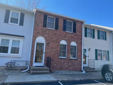 25 Tannery Rd #6A, Westfield, MA 01085