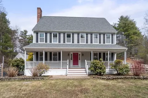 165 Wampum St, Plainville, MA 02762