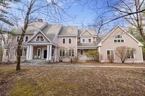 146 Aldershot Ln, Carlisle, MA 01741