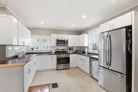 7 Sapphire Ave, Marblehead, MA 01945 photo 7