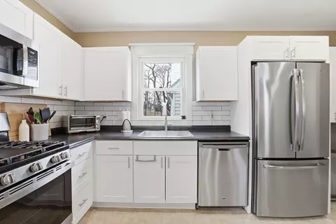 7 Sapphire Ave, Marblehead, MA 01945 photo 9