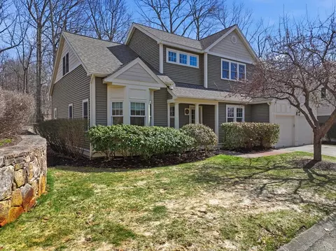 22 Mcneil Cir #22, Hopkinton, MA 01748