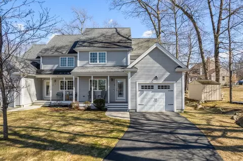 7 Woodland Ct #B, Milford, MA 01757