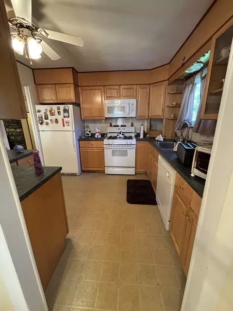 1355 Pine St, Dighton, MA 02715 photo 19