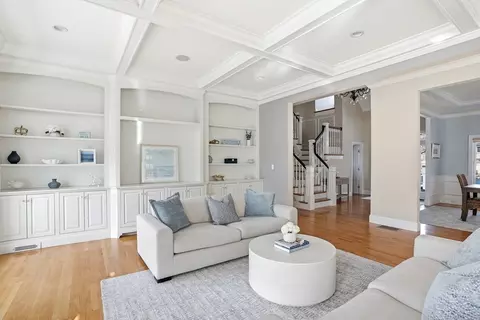 Living - 20 Woodlock Rd, Hingham, MA 02043 photo 1 of 1