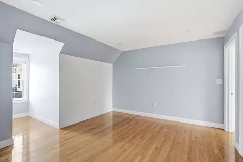 Bedroom - 20 Woodlock Rd, Hingham, MA 02043 photo 4 of 4