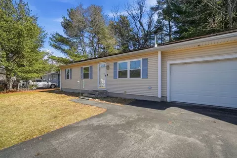 239 Hanson Dr, Springfield, MA 01128 photo 25