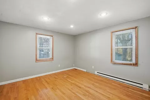239 Hanson Dr, Springfield, MA 01128 photo 10