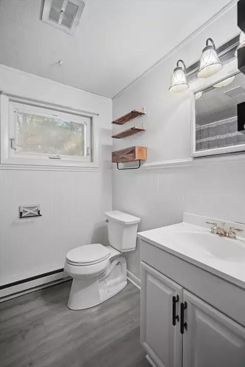 239 Hanson Dr, Springfield, MA 01128 photo 7