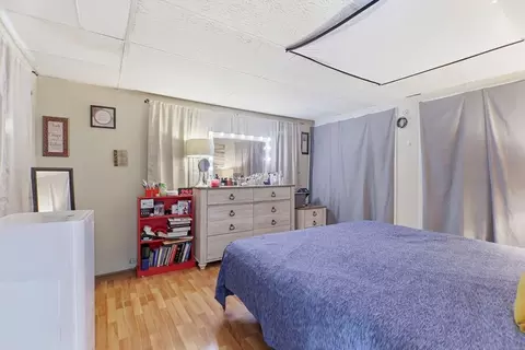 Bedroom - 39 Groton St, Springfield, MA 01129 photo 1 of 10