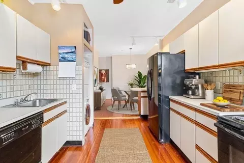 8 Euston St #5, Brookline, MA 02446 photo 4