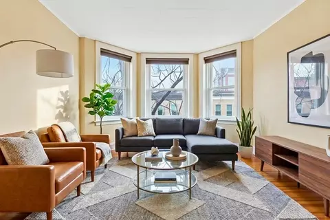 8 Euston St 8 Euston St U 5 #5, Brookline, MA 02446