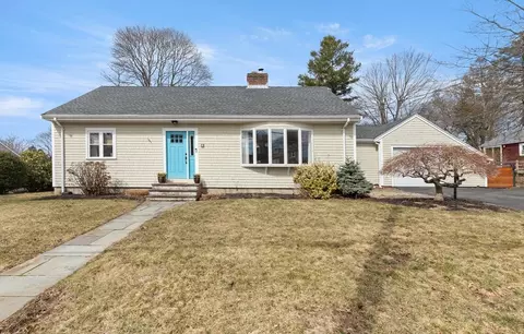 1 Haley Rd, Marblehead, MA 01945
