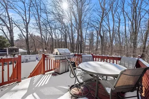 16 Beale St, Worcester, MA 01606 photo 36