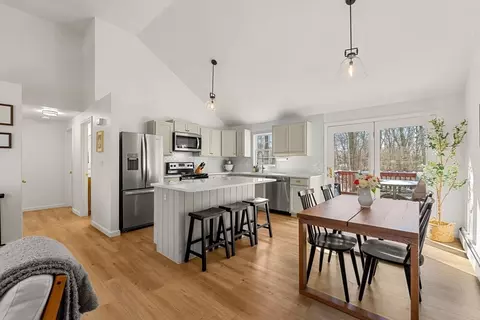 16 Beale St, Worcester, MA 01606 photo 8
