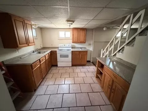 44 Bigelow St, Fall River, MA 02720 photo 29