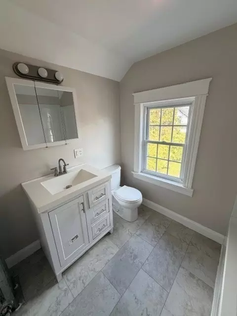 44 Bigelow St, Fall River, MA 02720 photo 20