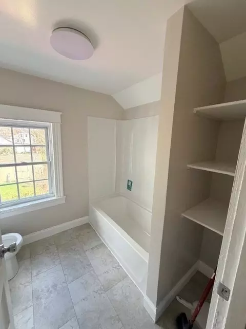 44 Bigelow St, Fall River, MA 02720 photo 21