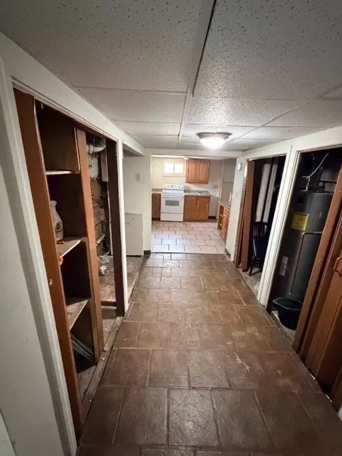 44 Bigelow St, Fall River, MA 02720 photo 35
