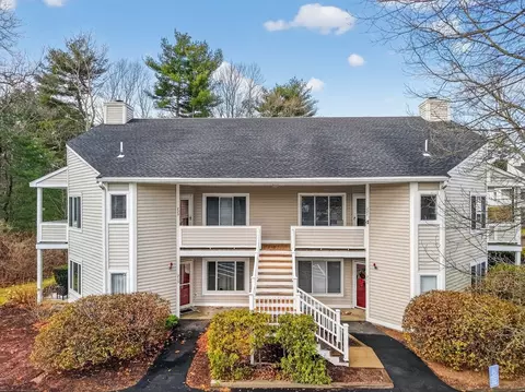 750 Whittenton St #221, Taunton, MA 02780