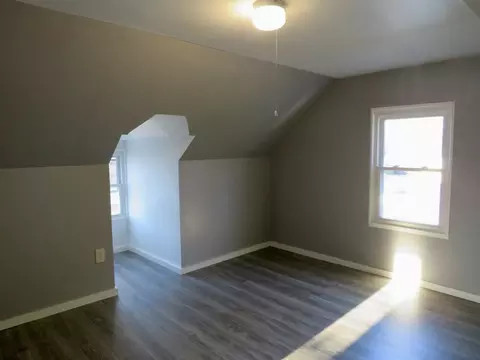 39 Balfour Dr, Springfield, MA 01118 photo 24