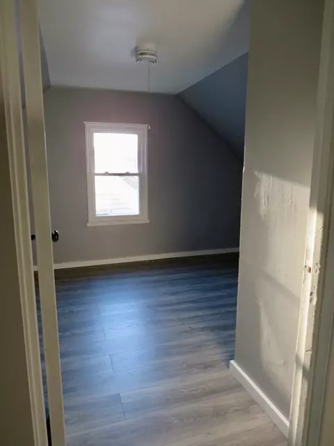 39 Balfour Dr, Springfield, MA 01118 photo 27