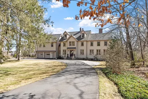 521 Barretts Mill Rd, Concord, MA 01742
