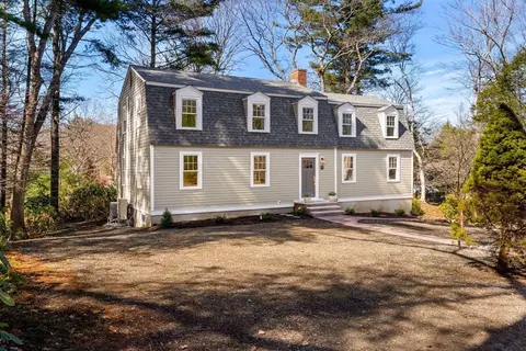11 Woodholm Rd, Manchester, MA 01944